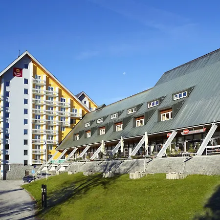 Pinia & Hotel