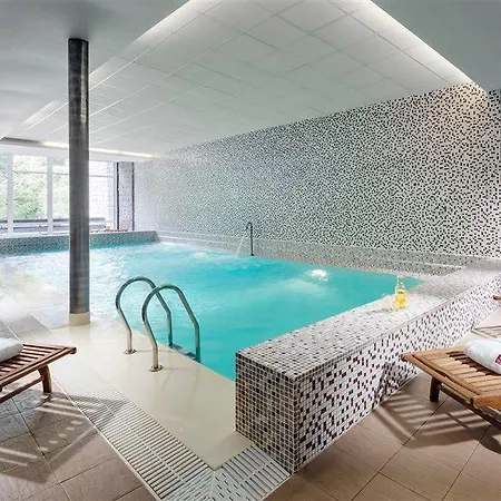 Hotel Pinia &