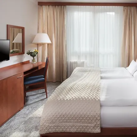 Hotel Pinia & Spindleruv Mlyn