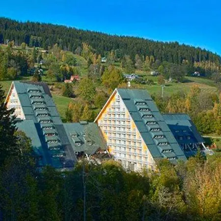 Hotel Pinia &