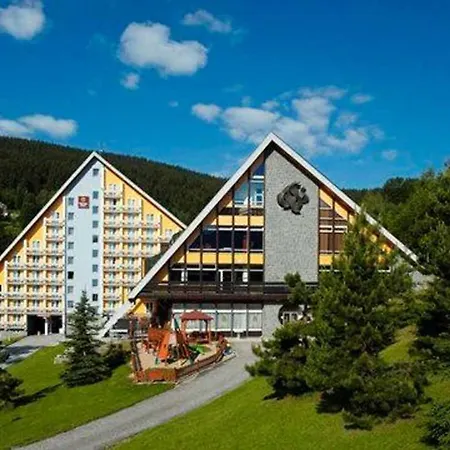 Pinia & Spindleruv Mlyn