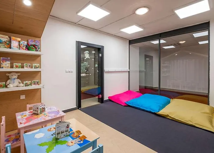 Hotel Pinia & 4*