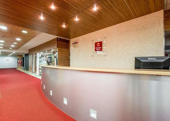 Hotel Pinia &
