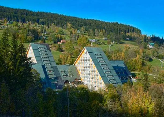 Hotel Pinia &